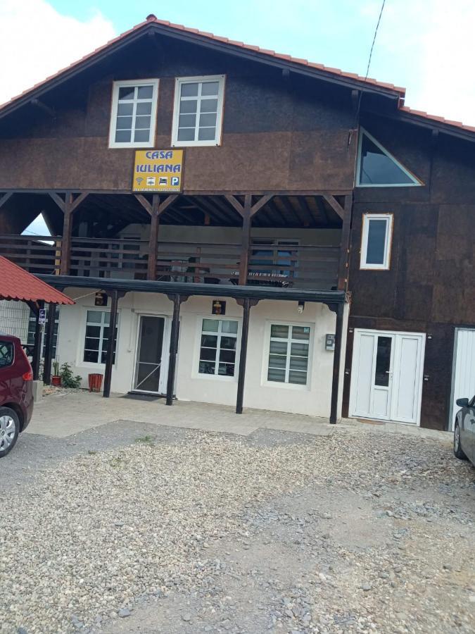 Casa Iuliana Hotel Gyergyóvárhegy Kültér fotó